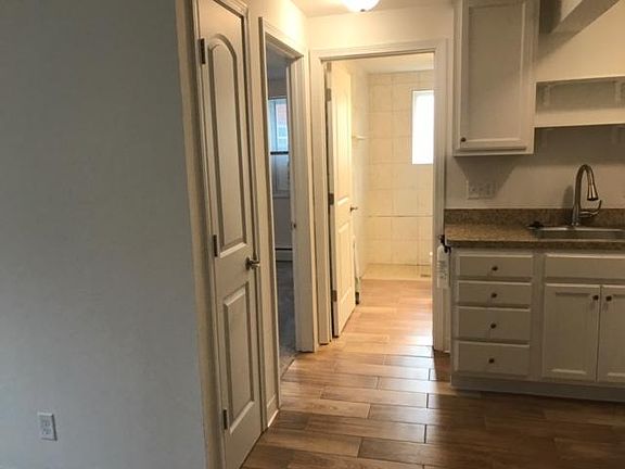 2nd image of 619 Harley Dr #3