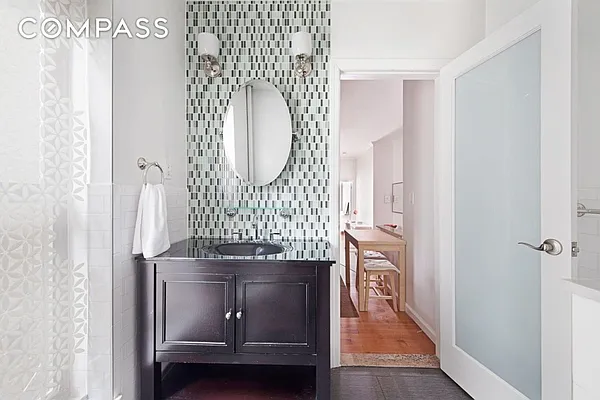 Rented by Compass | media 10