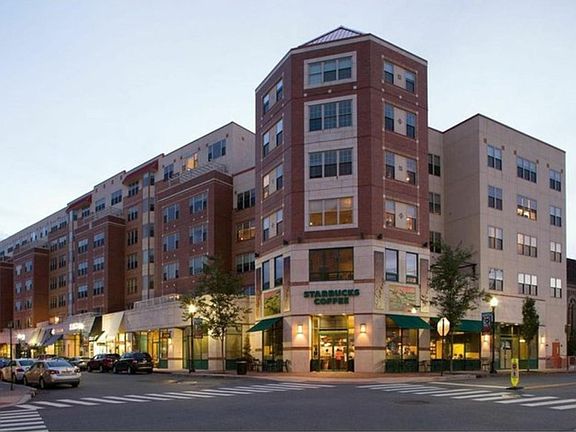 4th image of 378 Claremont Ave APT 6