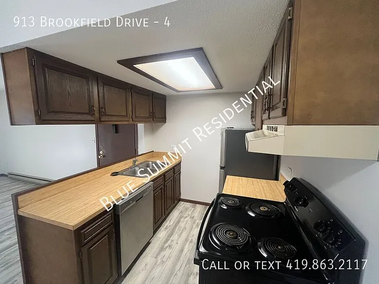 913 Brookfield Dr #4 — Photo 13