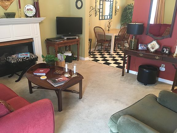 3rd image of 1756 Jefferson Ave APT 106
