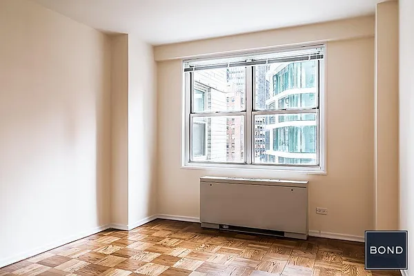 Rented by Bond New York | media 7