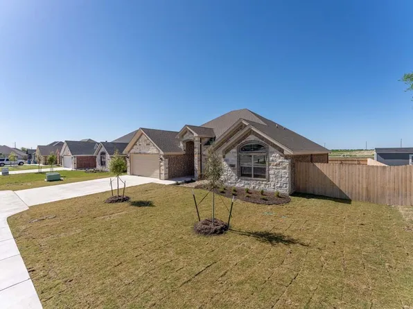 961 Northern Dancer, Hewitt, TX 76643