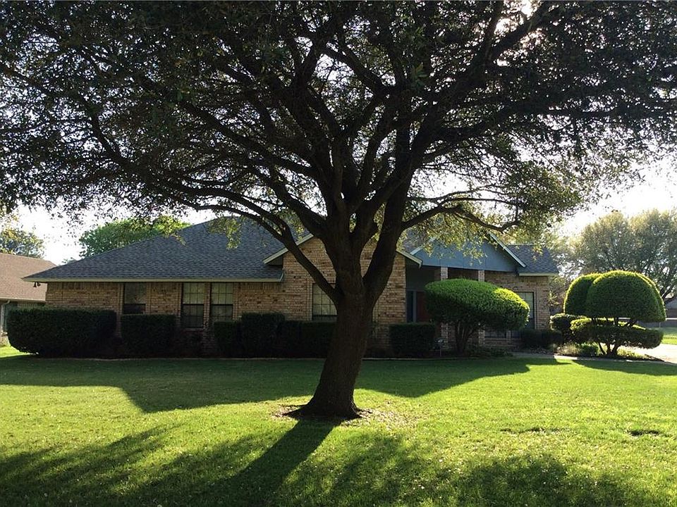 1st image of 106 Old Hickory Ln