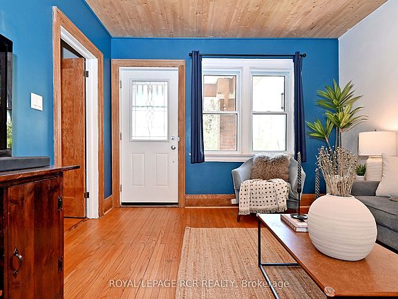 3rd image of 116 Buckingham Ave