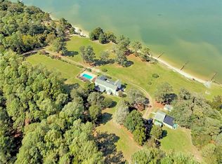 522 Felton Rd, Deltaville, VA 23043