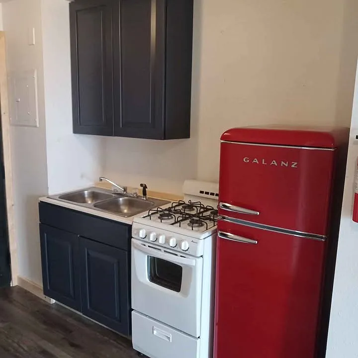 120 Minnesota Ave NW #201