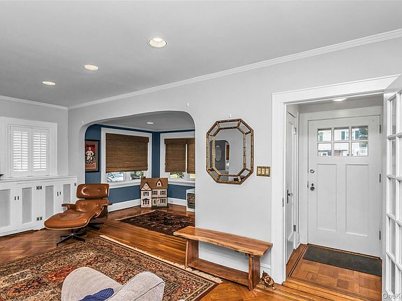 4th image of 30 Coolidge Street