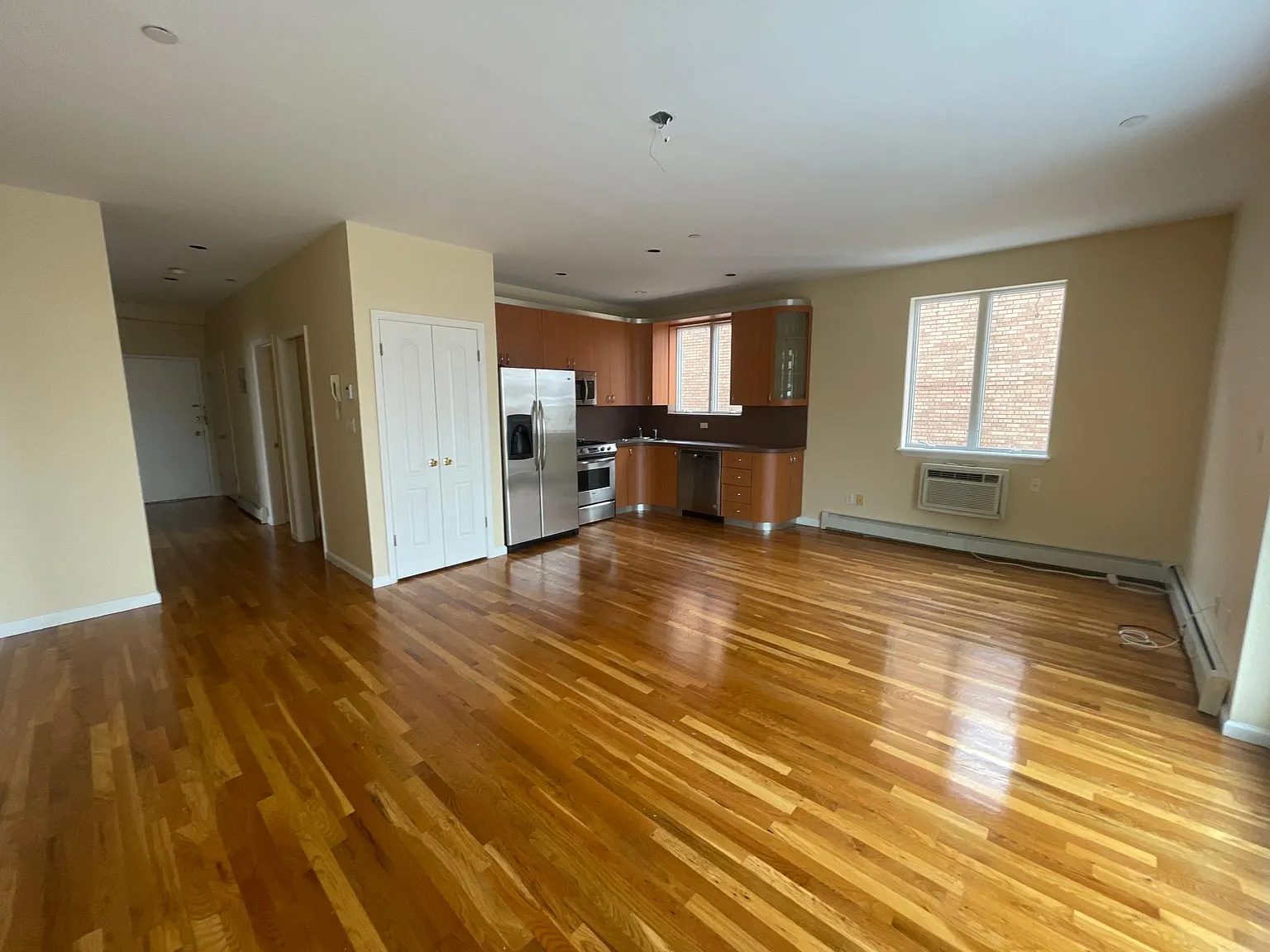 29 Van Sicklen St — Photo 1