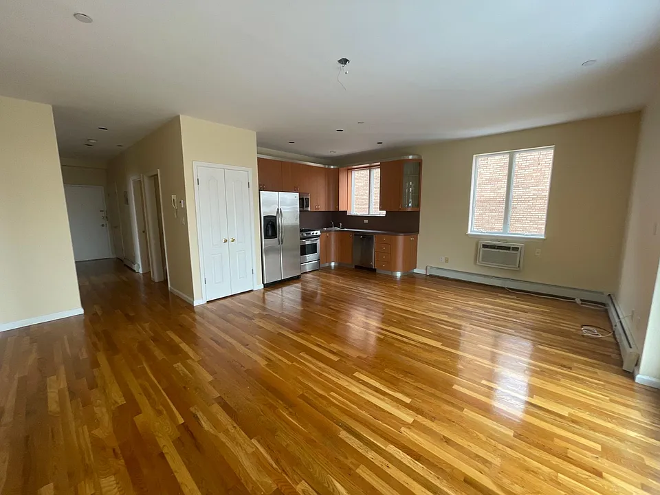 29 Van Sicklen St #3B