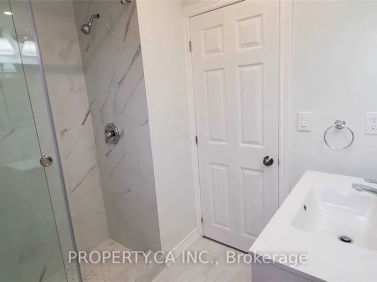 39 Farrell Ave — Photo 13