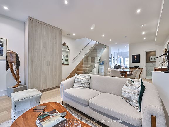 5th image of 92 Balmoral Ave