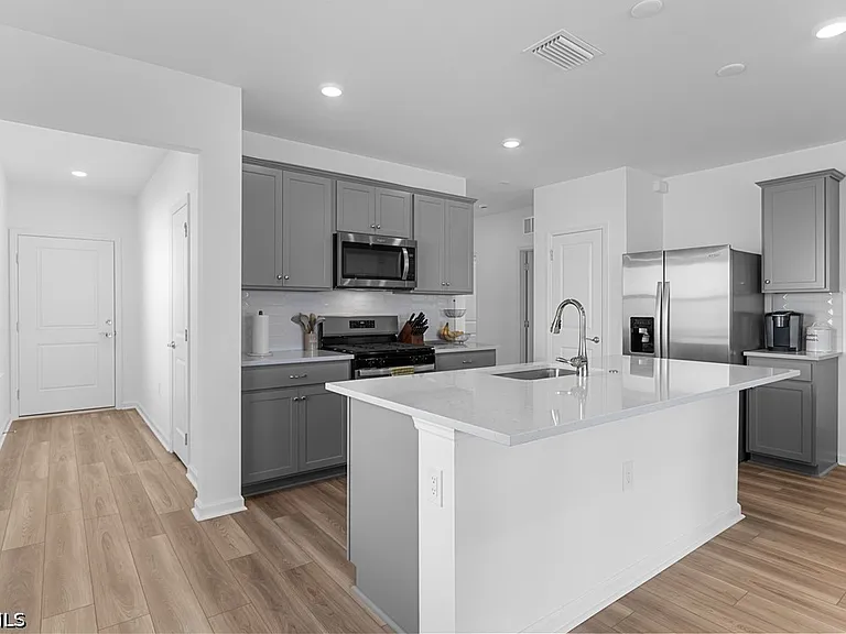 44148 Kelly Dr — Photo 9