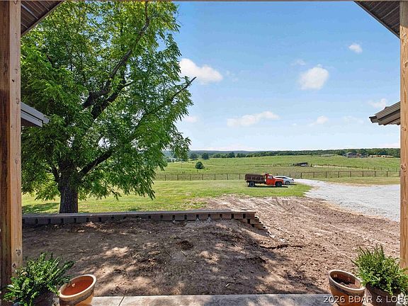 3rd image of 312 Windy Ridge Ln