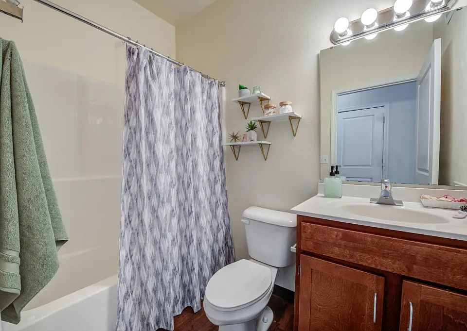 Upstairs Bathroom