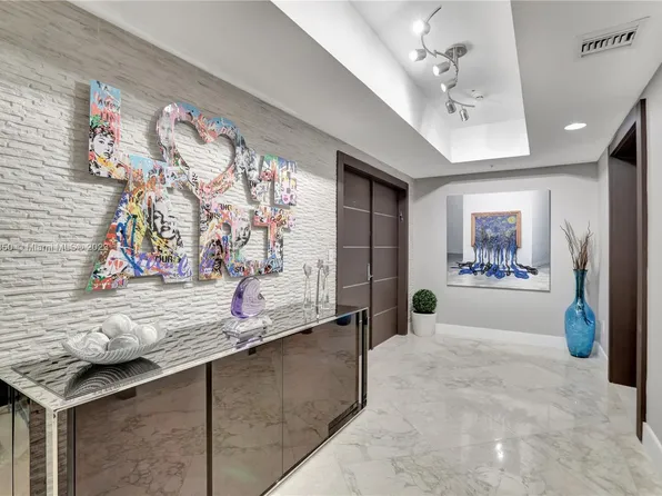 3535 Ocean Dr #805, Hollywood, FL 33019