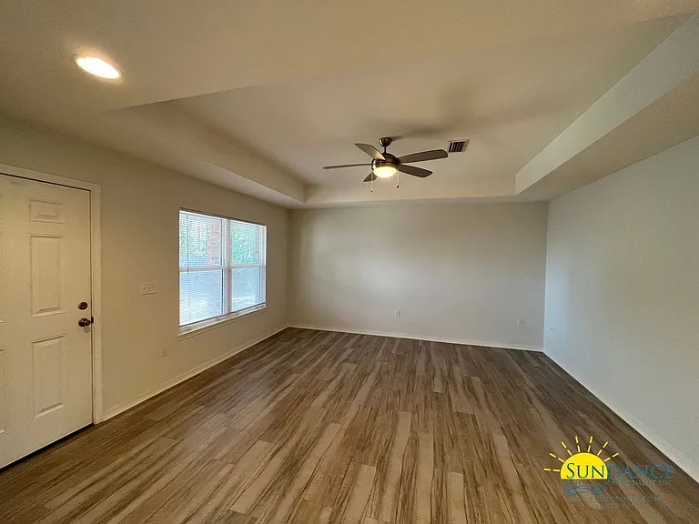 124 Harding Rd #B — Photo 6