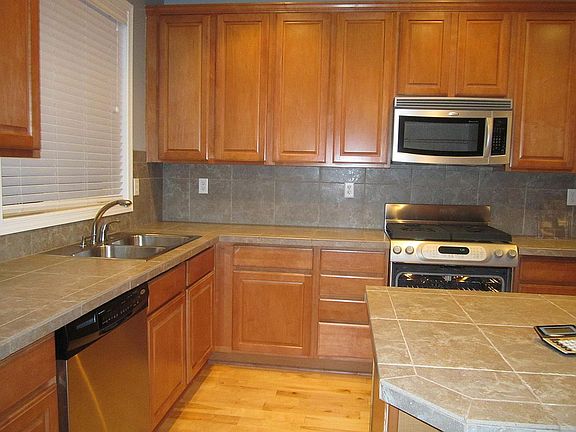 3rd image of 3488 SE Northwood Way