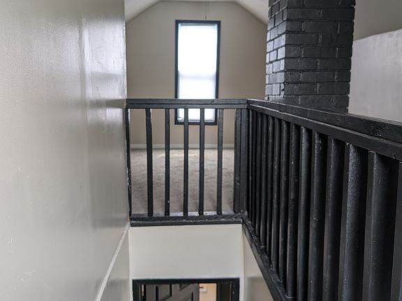 3rd image of 18116 Bloom St
