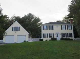 2 Stowe Ln, Plymouth, MA 02360