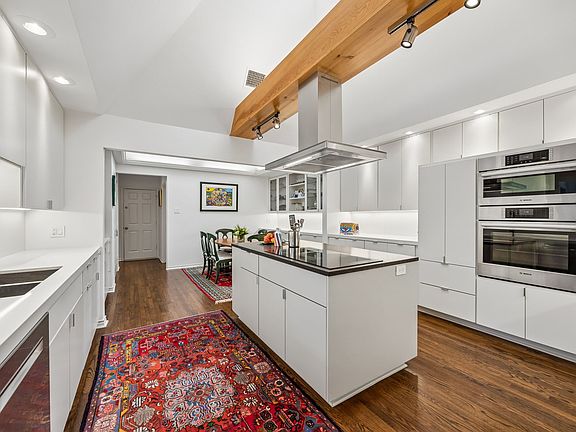 3rd image of 5008 Briar Tree Dr