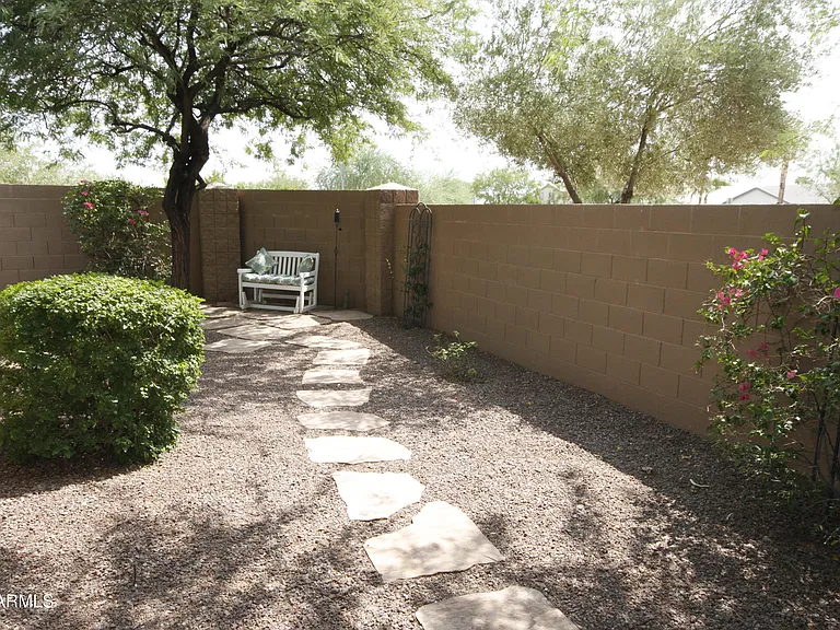 17907 N 168th Ln — Photo 38