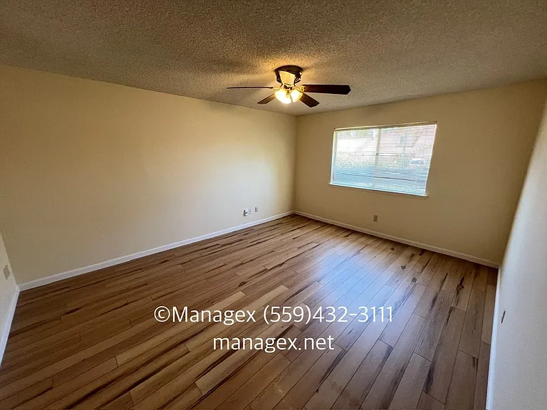 9364 N Archie Ave — Photo 2