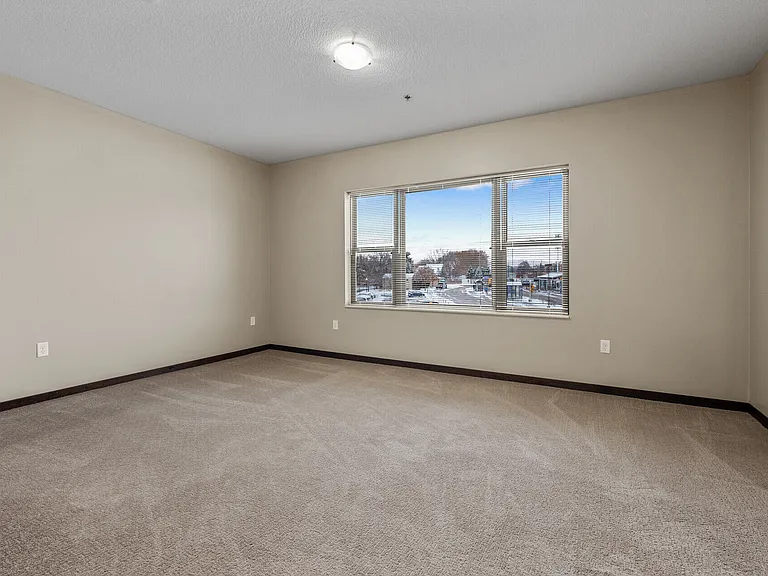 Oaks Station Place — Photo 11