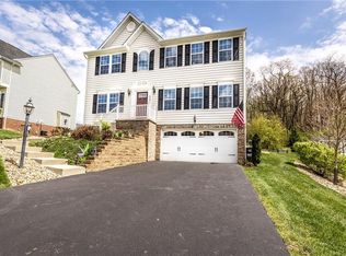4050 Willow Creek Dr, Gibsonia, PA 15044