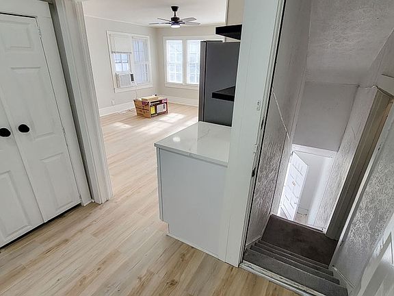 5th image of 121 W Moore St #301