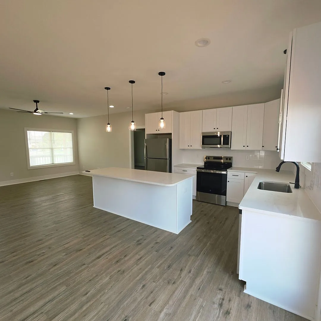 For Rent New Construction Home — Photo 3