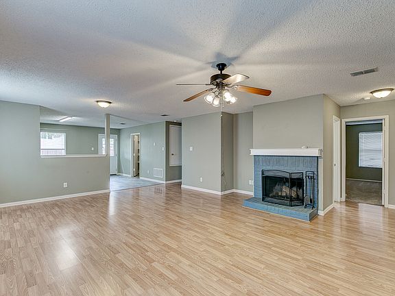 3rd image of 9208 Glen Falls Ln