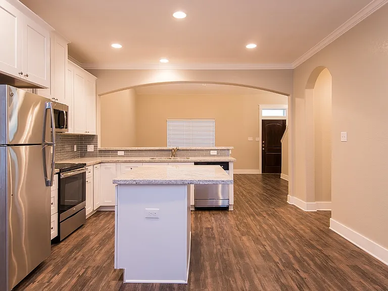 282 Mobile Ave — Photo 42