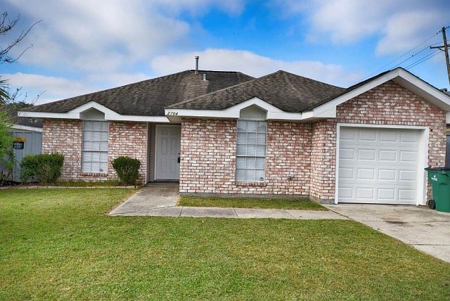 1st image of 2704 Bayou Boeuf Dr