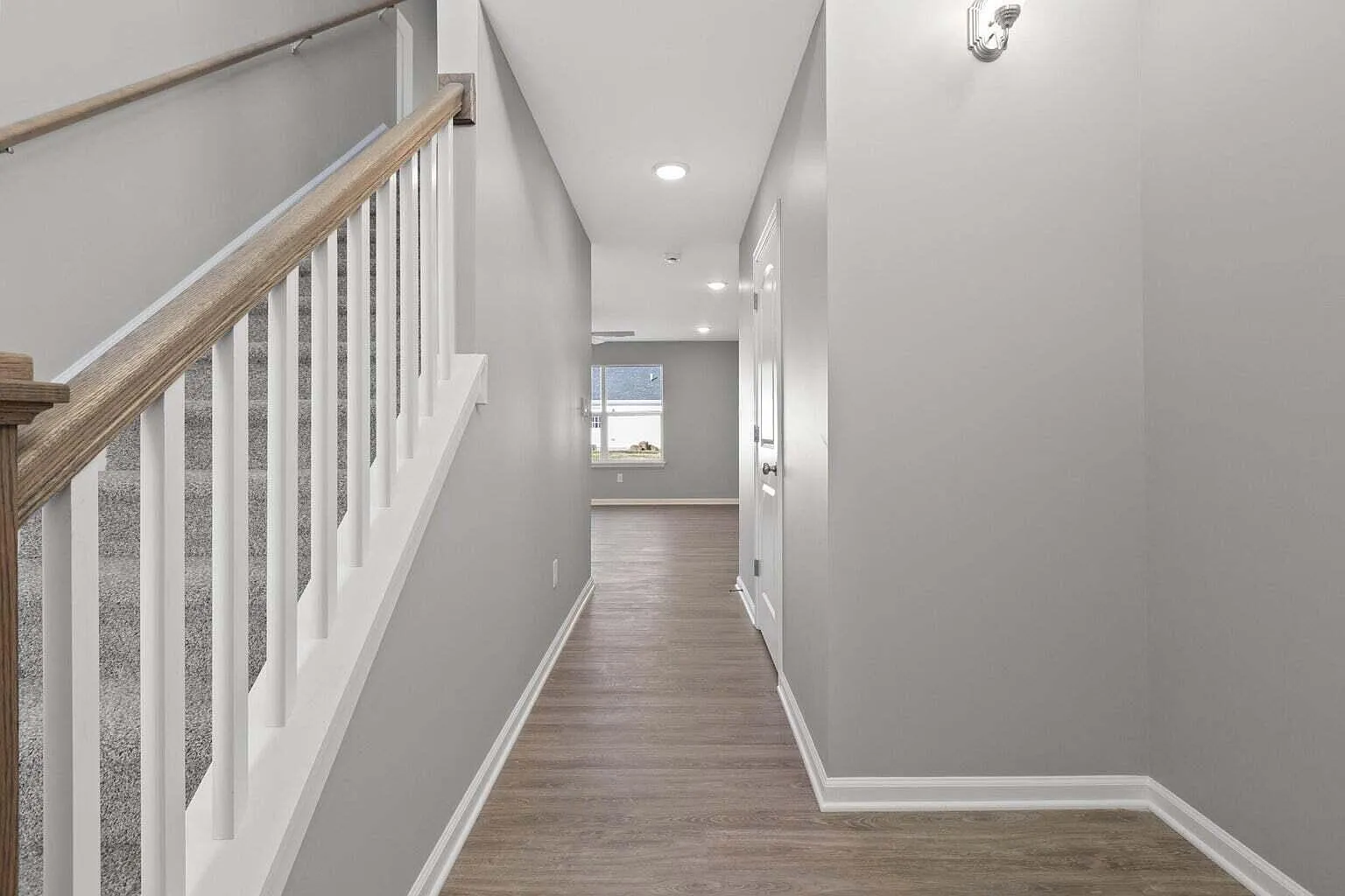 4 bed, 2.5 bath, 1695 sqft, $2,275 — Photo 3