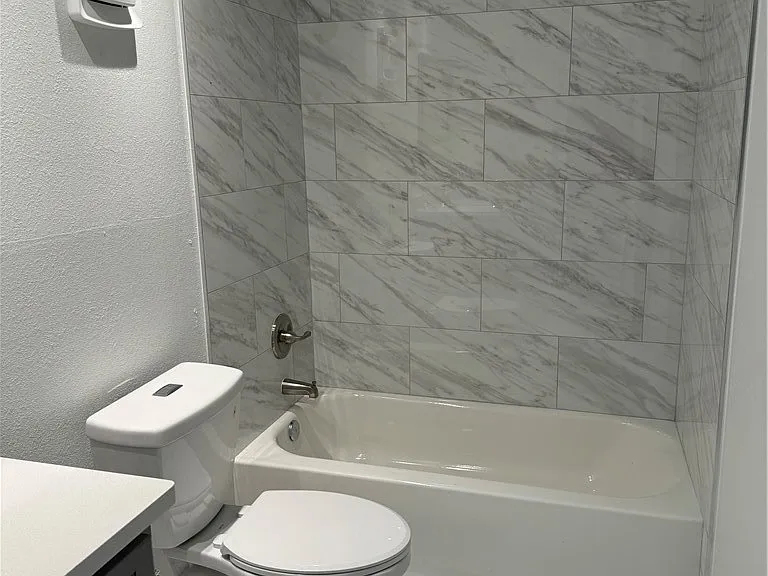 3225 E Riverside Dr #54E — Photo 9