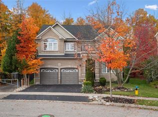 317 Winterburg Ct, Waterloo, ON N2V2S8