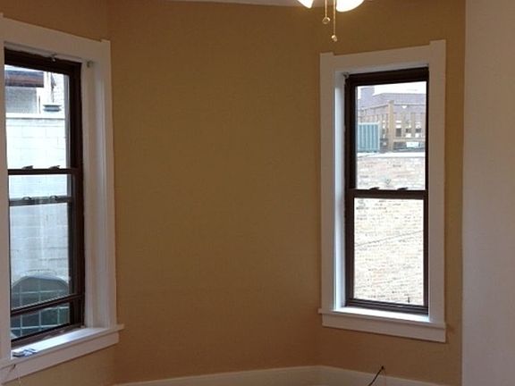 3rd image of 1151-55 W Webster Ave #11532E