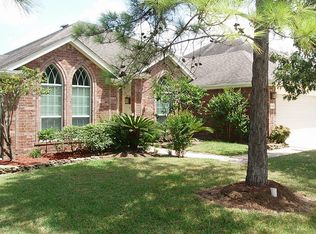 17006 Willow Ranch Dr, Houston, TX 77095