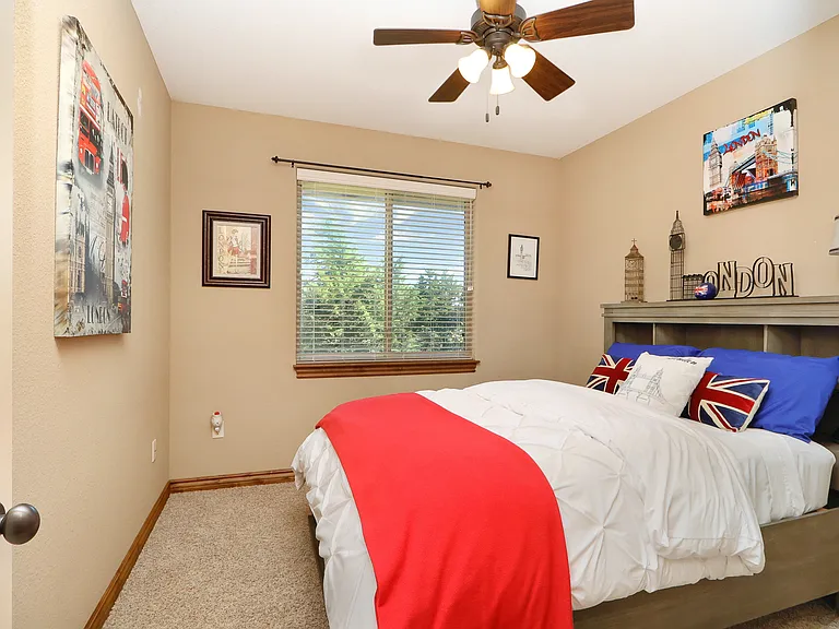 825 Laussac Dr — Photo 25