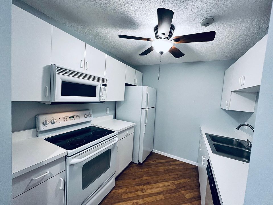 24 Stenton Ave APT 303, Providence, RI 02906 Zillow