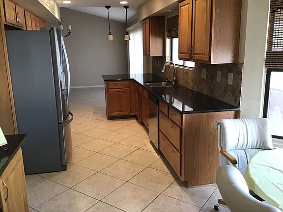 5th image of 14610 W Ravenswood Dr
