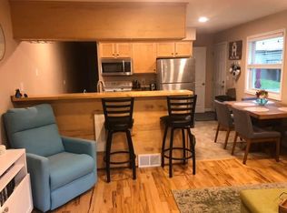 508 Sunnyside Ln, Hopkins, MN 55343