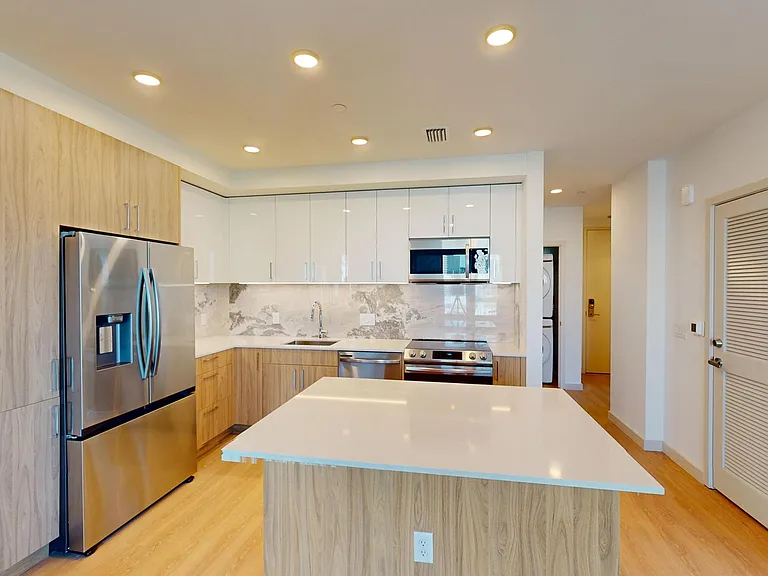 101 N Meridian — Photo 150