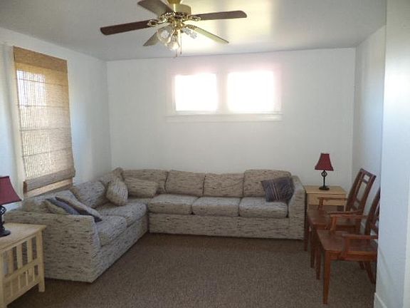 3rd image of 638 N Lincoln Dr