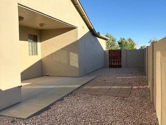 3rd image of 7622 E Horseshoe Ln #A