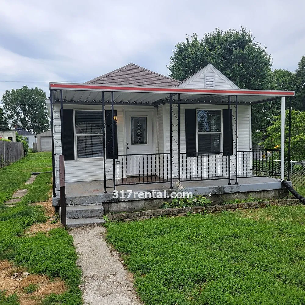 2327 Reformers Ave photo 1