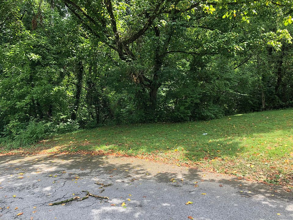 2nd image of Kimbark Ln