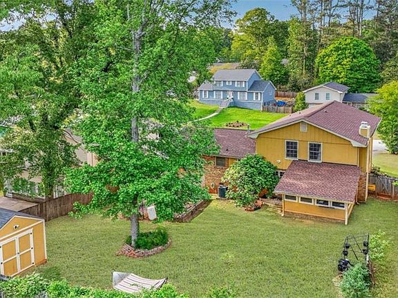 2nd image of 4605 Mercer Rd