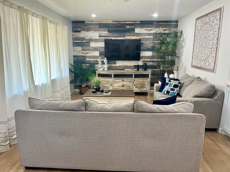 1113 Eric Ave — Photo 8